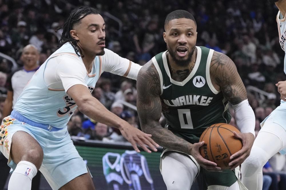 轻的控球后 轻的控球后